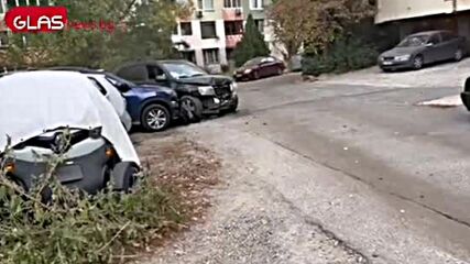 Пиян шофьор без книжка удари 6 коли в София