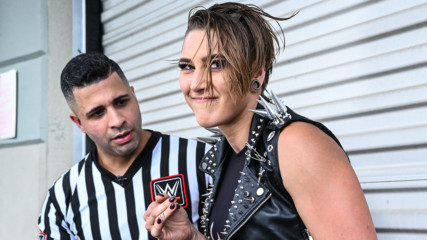 Charlotte Flair attacks Rhea Ripley in PC parking lot: Raw, March 30, 2020