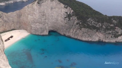 Плажа Навагио на остров Закинтос в Гърция • Yanni - Nostalgia