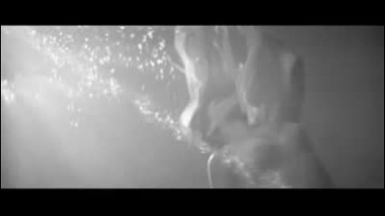 Cool! Full video remix on Rihannas - Russian Roulette