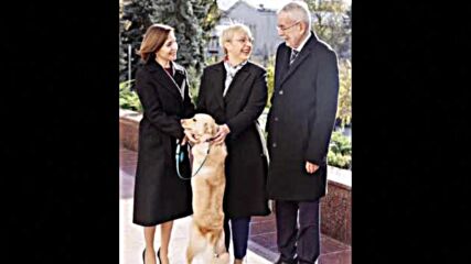 Кучето на молдовския президент ухапа по ръката австрийския държавен глава