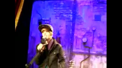 Justin Bieber Speaking French + Singing With You