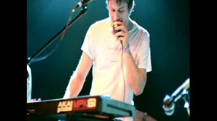 Премиера! Foster The People - Pumped Up Kicks ( Официално Видео )