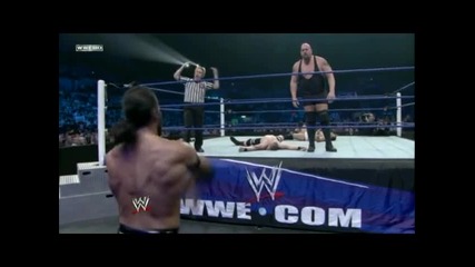 Big Show vs 3 wrestlers - Smackdown 11.11.11
