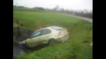 Bmw 3 crash