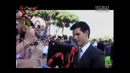 Kristen & Taylor at the Eclipse Premiere in Rome (17.06.2010) 