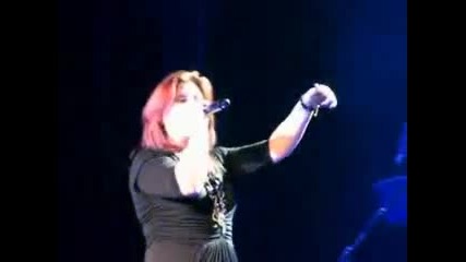 Kelly Clarkson Impossible Live Patriot Center, Fairfax, Virginia October 9, 2009 