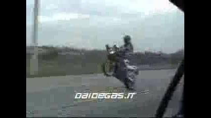 Suzuki Gsxr 1000 On Tank Wheelie 2