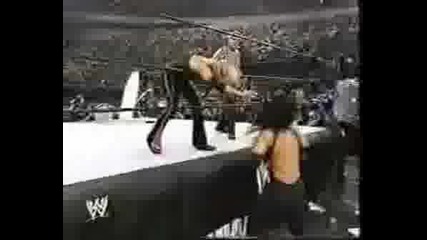 Divas - Riot