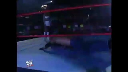 Alter Bridge Appears in Skybox on Wwe Raw