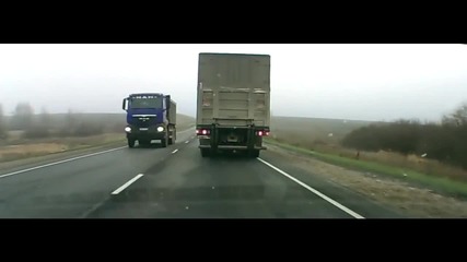 Как си помагат шофьорите по пътищата в Русия