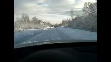 Така се рине сняг с колата като пич
