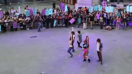 All I Want Is Everything - Flash Mob