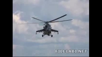 Mi-24 лети без да си върти перkите