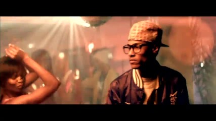 Reel 2 Real ft.the Mad Stuntman - I Like To Move It 2010 (official Video) - Youtube