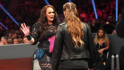 Ronda Rousey and Nia Jax's face-to-face gets heated: Raw, Dec. 10, 2018