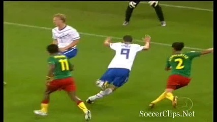 Cameroon 0 - 1 Netherlands (goal Van Persie) 