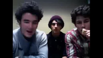 Jonas Brothers Live Chat - 2009 - (part 6)