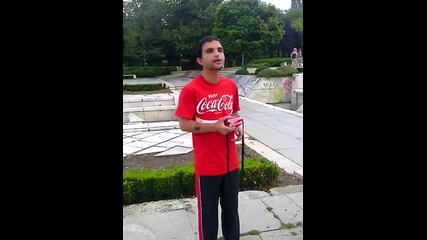 Това момче има страхотен глас (бяла роза)
