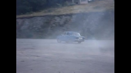 Лада прави яко дрифт