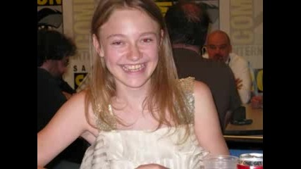 Dakota Fanning Interview Talken Bout Her Life.flv