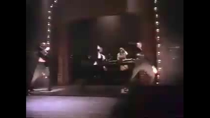 Mc Hammer - Turn This Mutha Out 