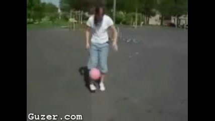 Страхотно момиче прави Freestyle