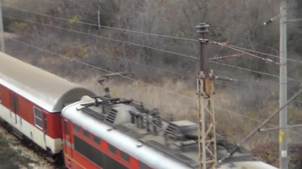 излизане от гара Вакарел.