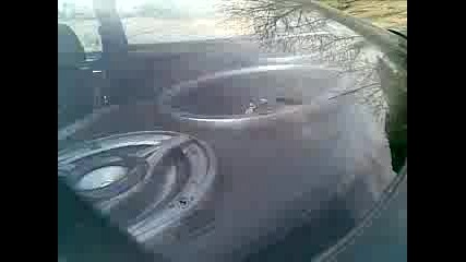 не лоша музика в едно bmw part 2