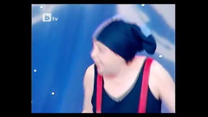 Clip - Komicite 09.04.2010 - Segment1 (00 27 34 - 00 27 55)