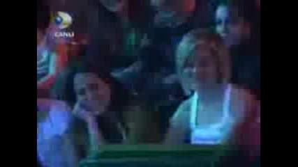 Beyaz Show - Rapг‡д° Г‡ocuk Bedд°rhan Canlд± Performans Ceza Holocaust.3gp