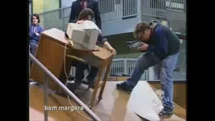 Jackass golemi padaniq :d 