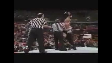 Ледения говори за счупения си врат от Оуен Харт след Piledriver 