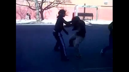 2girls fighting by my school !