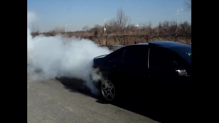 burnout 600hp C63 Amg