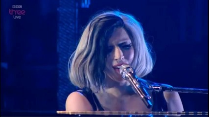 Lady Gaga - The Edge of Glory