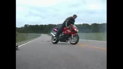 Лудаци правят яки трикове с мотори!