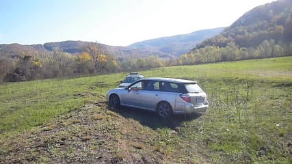 Стара речка субару Аутбек - леко излагане