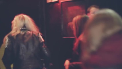 Sartanax present Nina Nesbitt - Stay Out