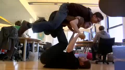 Hardly Working - Airplane 