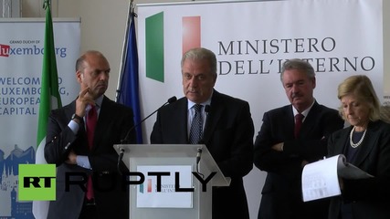 Italy: EU warns of refugee deportation as relocation policy gets underway