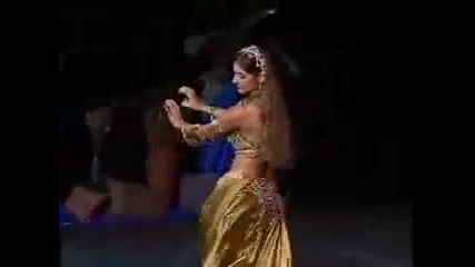 Невероятно сексапилния бели денс танц на секси танцьорката Sadie