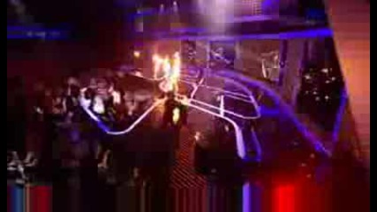 Britney Spears - Womanizer (x Factor Live)