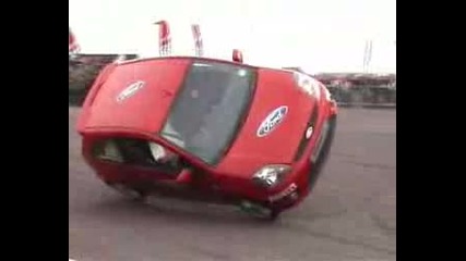 Ford Fiesta на две гуми !!!