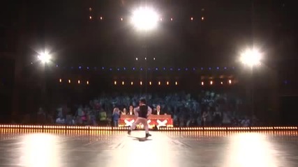 Изумително ! 4 Годишно момче танцува на Gangnam style! [ Белгия търси талант! ]