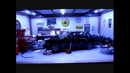 Volvo 850 T - 5r and 850r 1 18 scale bookshelf diorama 