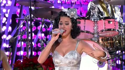 Katy Perry - California girls[the Grammy Nominations concert] (високо качество)