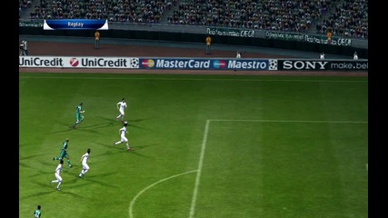 Пес 2011 гол на Роналдо 