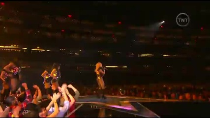 Shakira - She Wolf / Give It Up To Me ( 2010 Nba All - Star Game Half Time Show Live ) 