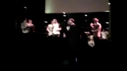 One Direction - What Makes You Beautiful (showcase in Paris 03.11.12)